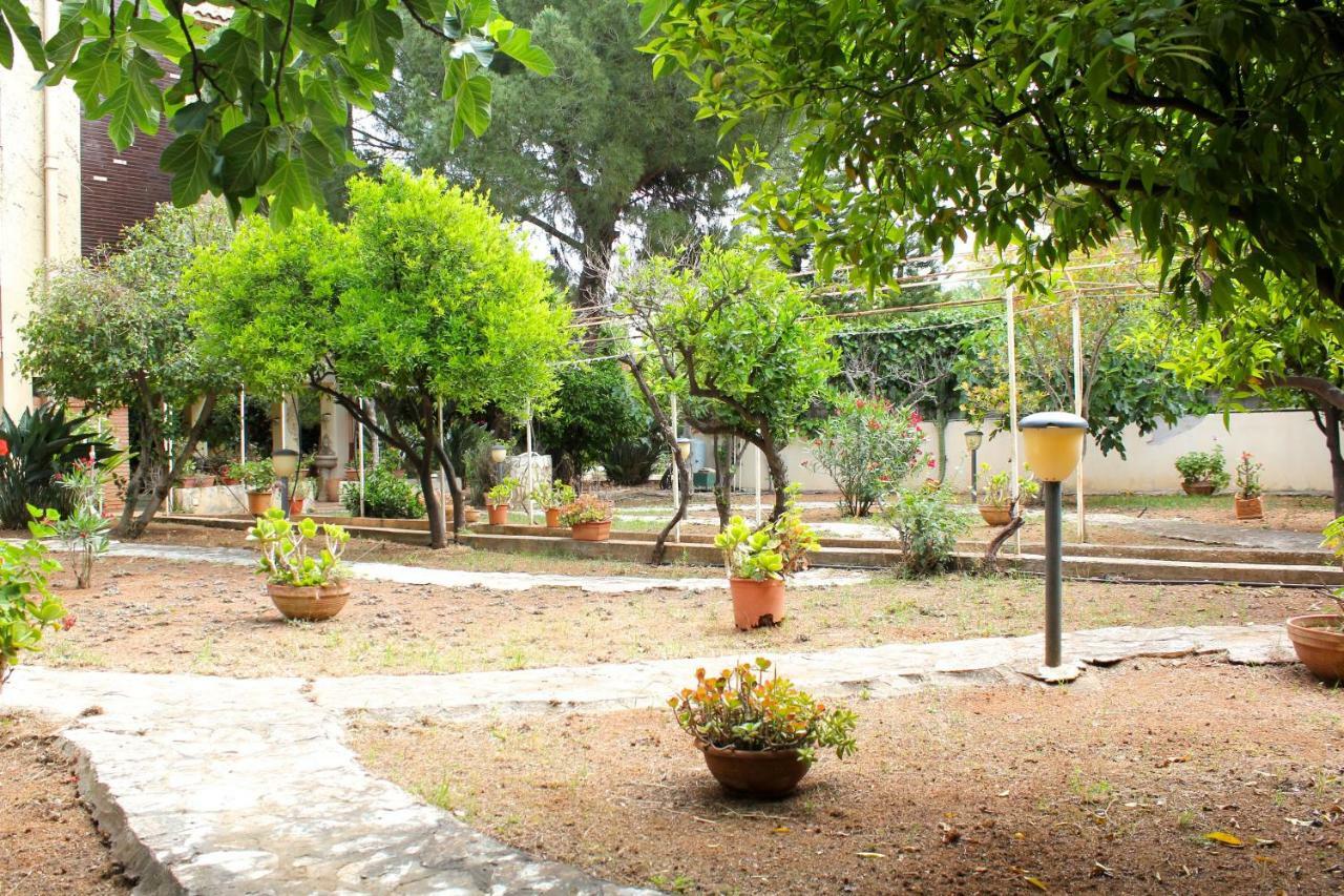 Gli Artisti Apartments & Rooms Bagheria Exterior foto